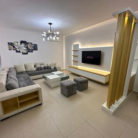 Elby Apartments ベラト エクステリア 写真