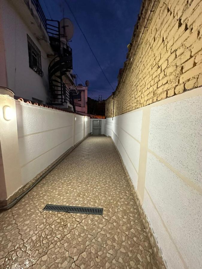 Elby Apartments ベラト エクステリア 写真