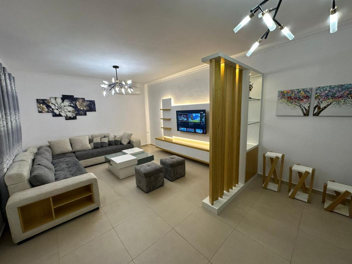 Elby Apartments ベラト エクステリア 写真