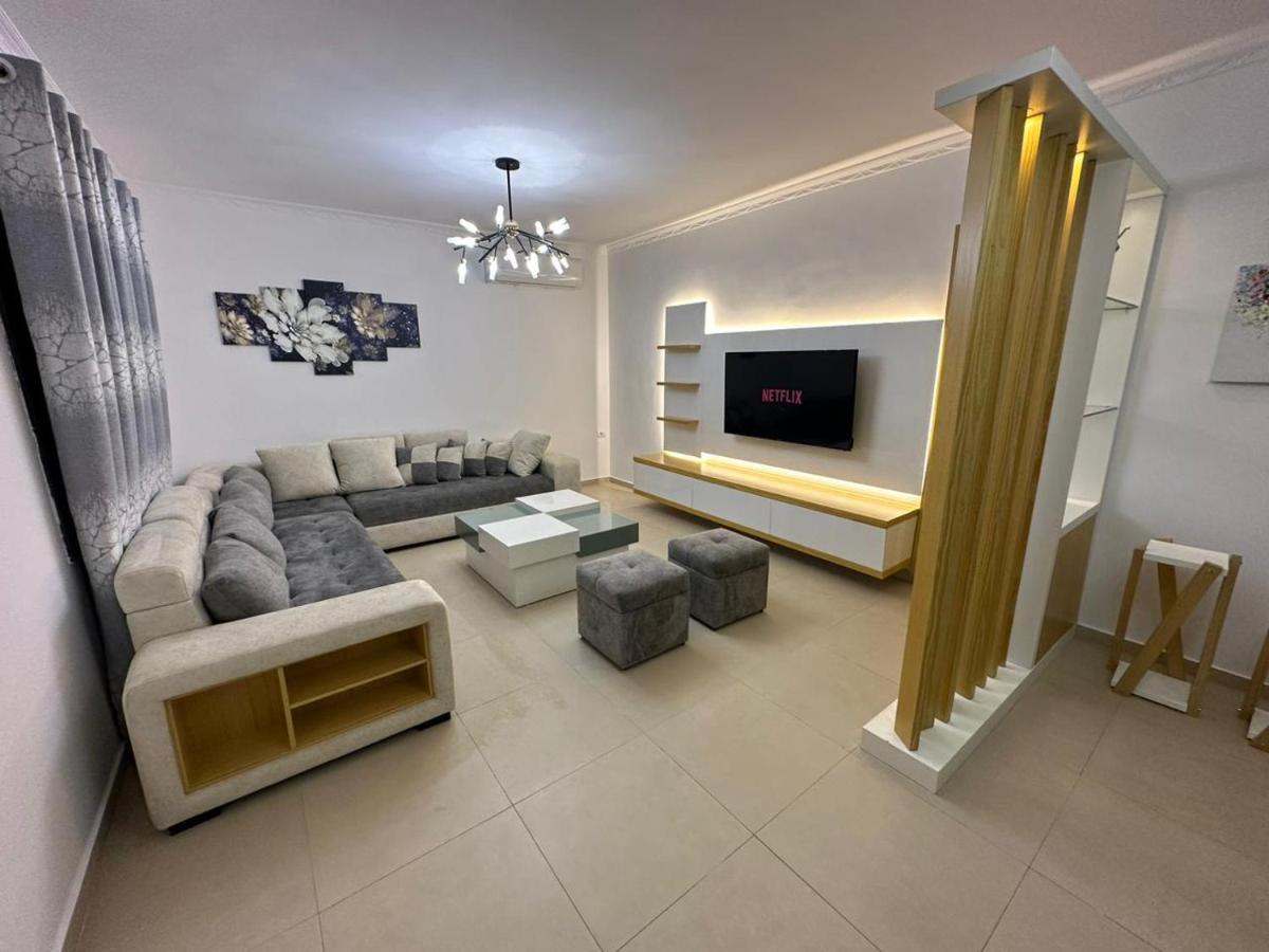 Elby Apartments ベラト エクステリア 写真
