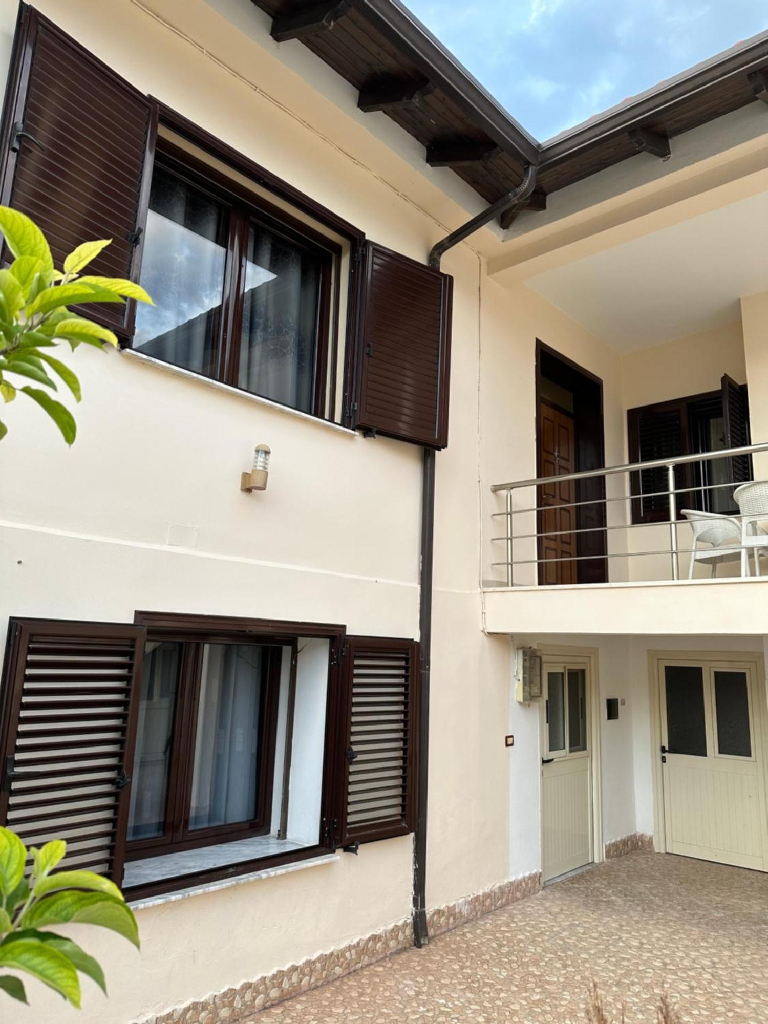Elby Apartments ベラト エクステリア 写真