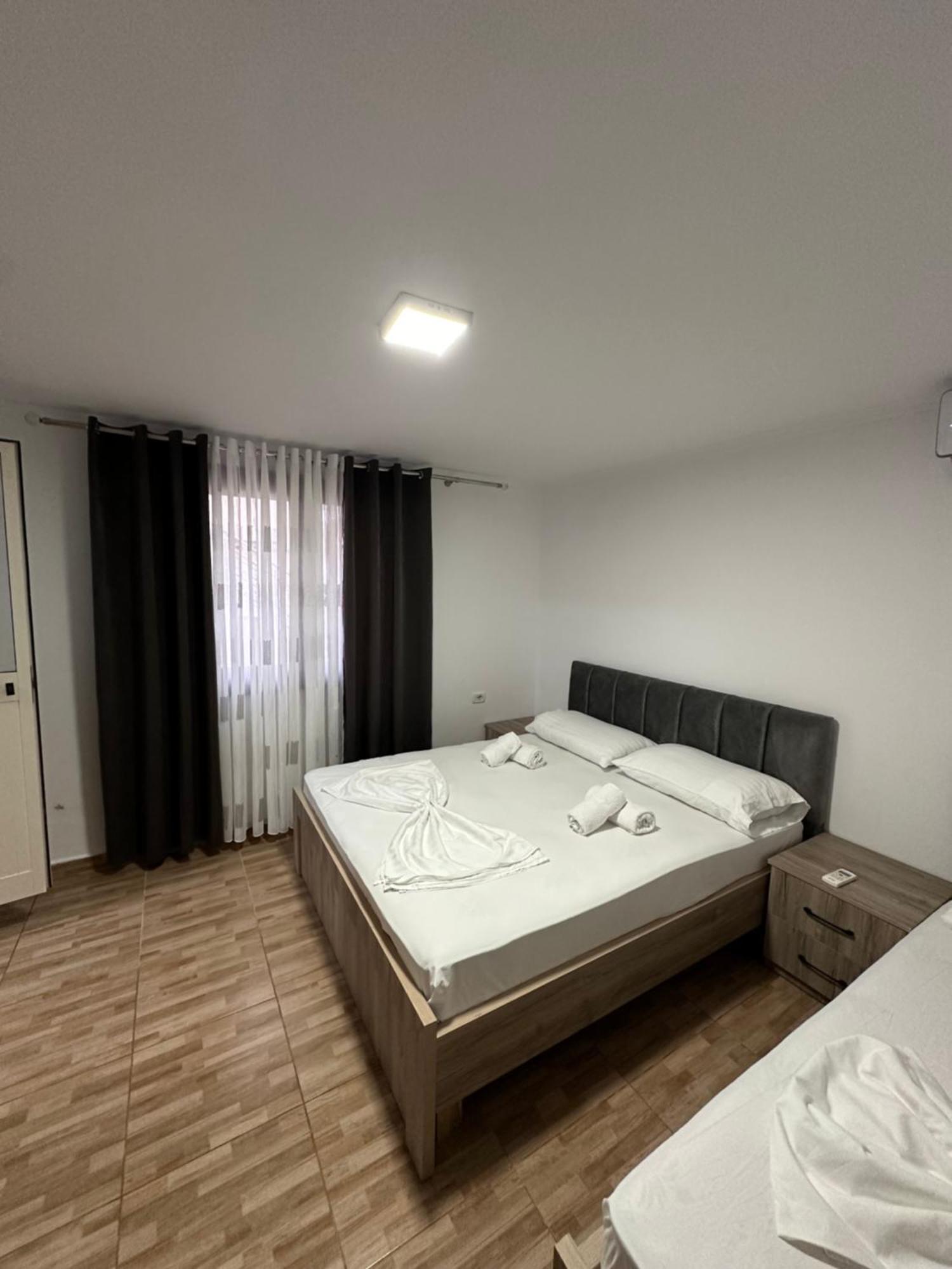 Elby Apartments ベラト エクステリア 写真